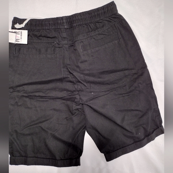 Men's Elastic Waist Shorts - Picture 3 of 4